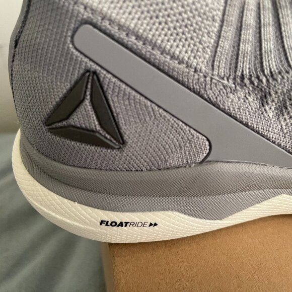 Men's Reebok Floatride RS ULTK Running Sneakers Size 11 NIB - Picture 3 of 8